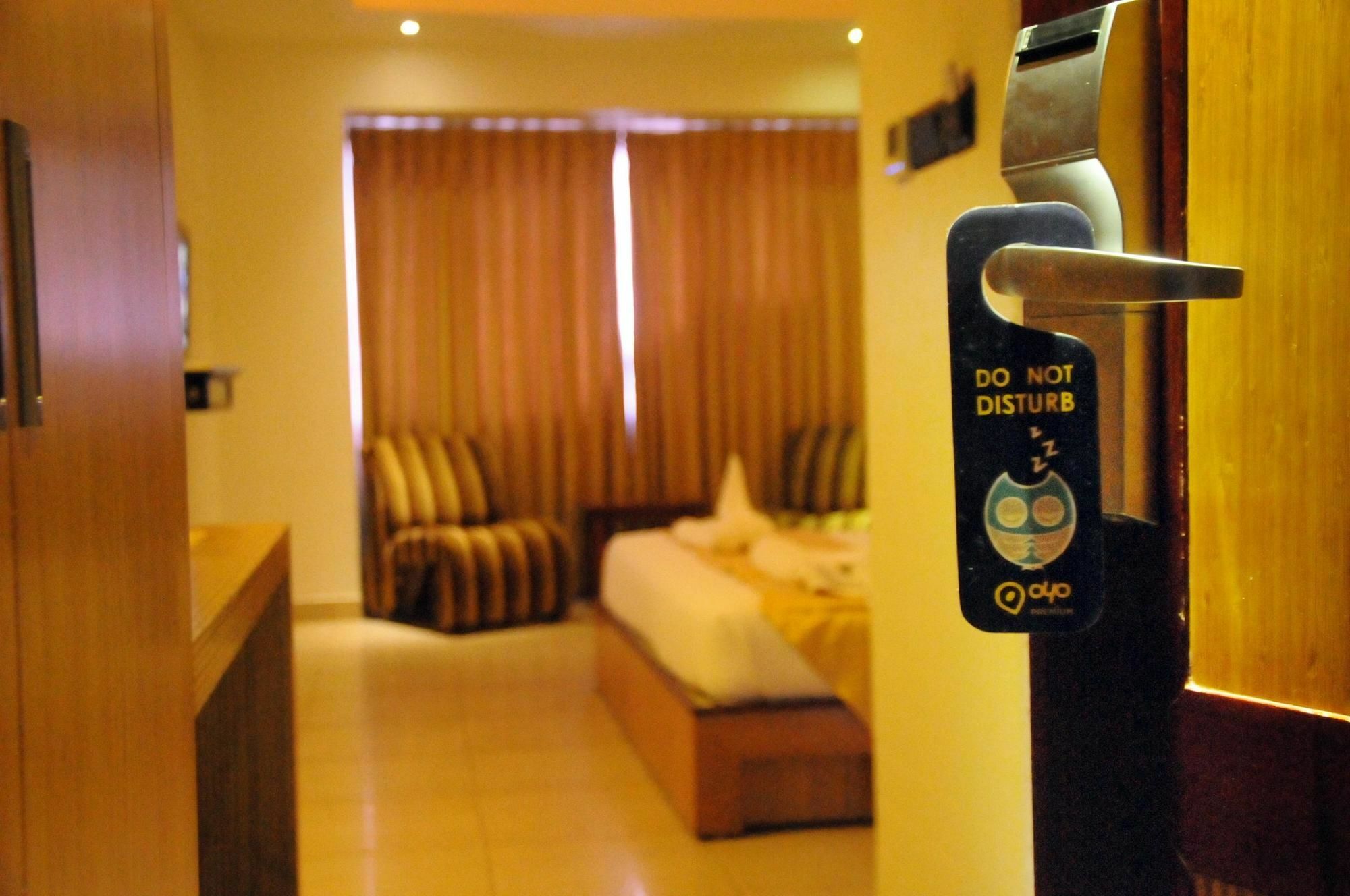 The Castello Residency Hotel Kojambuttúr Kültér fotó