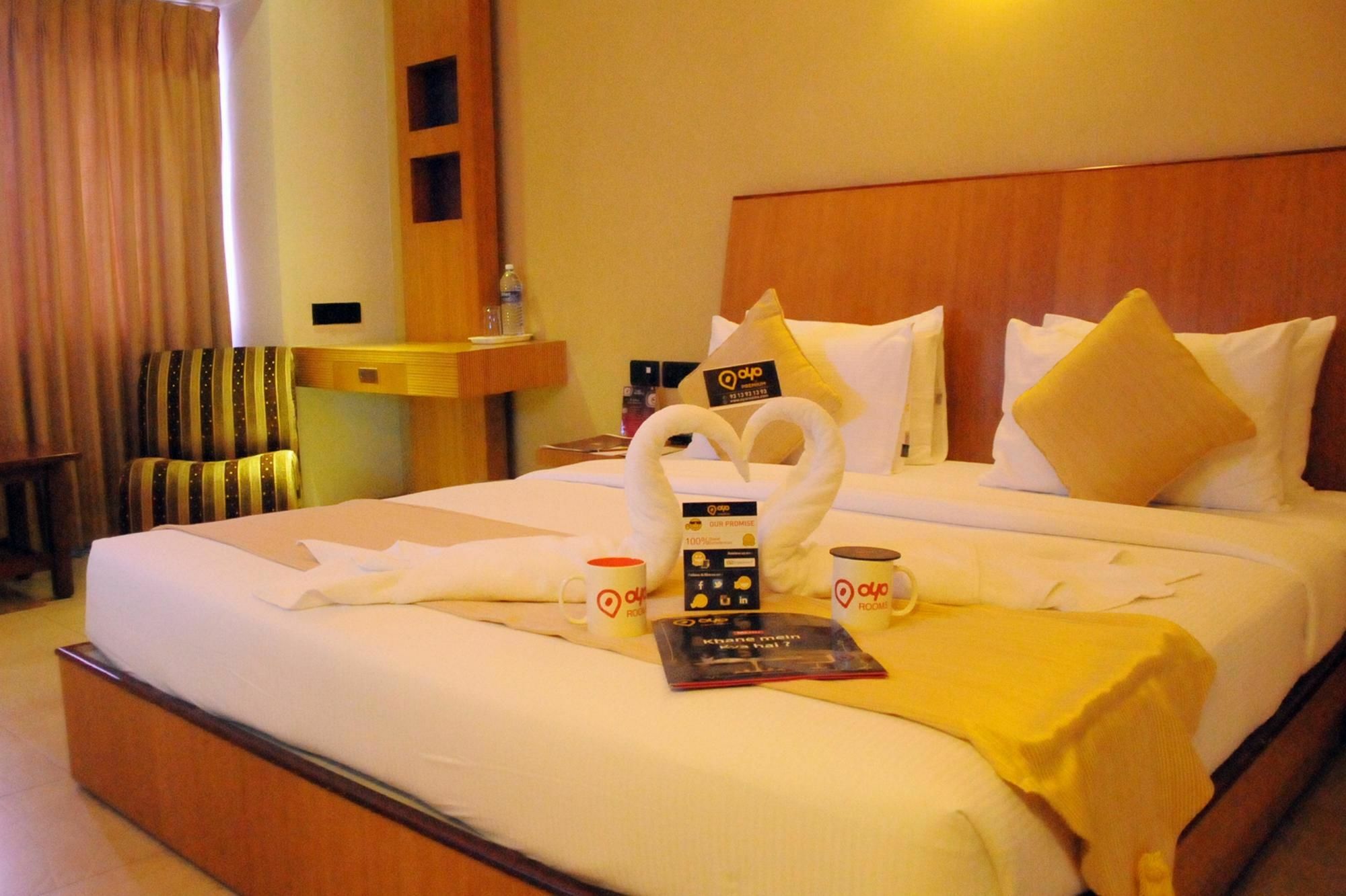 The Castello Residency Hotel Kojambuttúr Kültér fotó